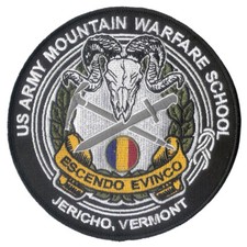 US Army Mountain Warfare School Patch - 5