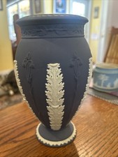 Wedgwood Jasperware Blue Vase Acanthus Bullrush Relief 8