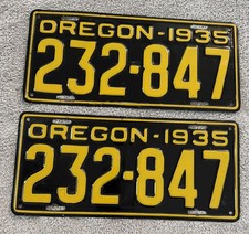 Vintage 1935 Oregon License Plate Set picture