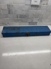 VINTAGE KRAEUTER METAL TOOL BOX  17.5 X 3.5  D2 picture