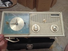 Vintage WARDS AIRLINE Solid State Clock Radio Mid Century Modern Decor Working picture