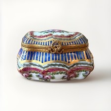 Limoges France Peint Main Floral Trinket Box Chest picture