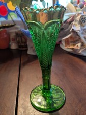 Green Vintage/Antique EAPG Crocus Pattern Vase picture