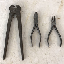 Lot of 3 Vintage 1 Dreadnaught Chain Pliers & 1 Pexto 40-6 Linemen & 1 Cresent picture