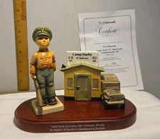 Hummel Goebel #89 - Checkpoint Charlie Set - LE in Box Signed and Numbered  picture