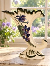 VINTAGE HAND PAINTED CERAMIC CORNUCOPIA VASE PURPLE VIOLETS FLORAL ANTIQUE 1920S picture