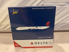 1:400 Gemini Jets Delta Airlines Boeing 737-900ER GJDAL1807 picture