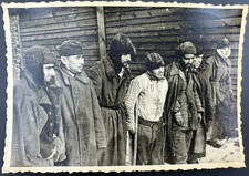 1940's WWII Auschwitz Concentration Camp Survivors -Oświęcim Poland - RARE picture