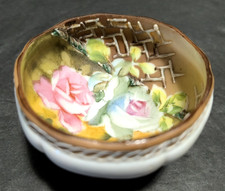 Antique 1920s Nippon Hand Painted Porcelain 3-Footed Salt Cellar 2.75