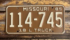 1985 Missouri TRUCK License Plate 114-745 picture