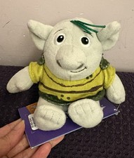 Genuine Hong Kong Disney Frozen Arendelle Trolls Shoulder Plush Magnetic toy picture