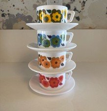 Vintage Arcopal Lotus kop en schotels teacups and saucers pyrex, jaj MINT picture