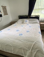 Vintage Chenille Bedspread & MATCHING Pillow Blue & Pink Posy Flowers  87x 96 In picture