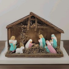 VTG Hand-Carved Wooden Nativity Set Wood Figurines Creche Compact Easy Christmas picture