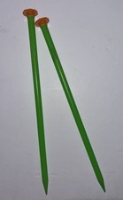 VTG 1960’s Bates FLOWER POWER JEANNE DAMON Knitting Needles Size 17 Green Orange picture