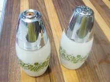 Vtg Gemco Pyrex Green Spring Blossom Crazy Daisy Salt & Pepper Shakers picture