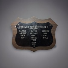 VTG Forever Two Wheels Motor Club 7” Plaque 1983 Cactus Gator Animal Soup Dog + picture