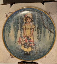 ☀️ Edwin M Knowles China Co Numbered Plate 1986 Name EASTER Girl Bonnet Flower picture