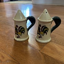 California Provincial  Poppytrail Metlox Rooster Salt and Pepper Shakers picture