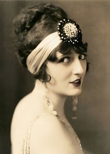 CARMEL MYERS- early Film Star - 1924 Actor Photo - 5 x 7 in Reprint picture