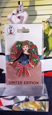 TWDC Store Holiday Wreath 2022 Pin - Anna Frozen picture