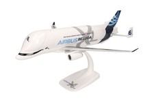 Herpa 613286-001 Airbus A330-743L Beluga XL6 F-GXLO Desk 1/200 Model AV Airplane picture