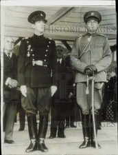 1941 Press Photo King Peter of Jugoslavia stands next to Prince Paul - lra86305 picture