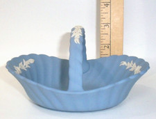 Vintage Wedgwood Blue Jasperware Floral Garland 6