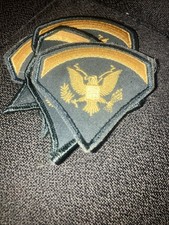 1 X Vintage 1955-1985 Discontinued US Army Specialist SP5 Patch QTY picture