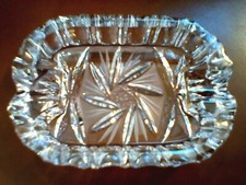 VINTAGE CLEAR CRYSTAL GLASS SMALL ASHTRAY ETCHED STARBURST 3.5