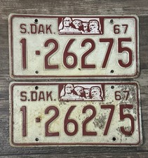 1967 South Dakota license plates. Minnehaha County- Solid Shape- #1 26275 picture