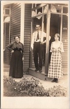 Vintage 1920s Real Photo RPPC Postcard Small Family / House Porch / Nice Image picture