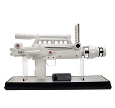 FACTORY ENTERTAINMENT James Bond 007 Moonraker Laser 1:1 Prop Replica Limited Ed picture