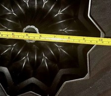 Vintage Nordic Ware Star Bundt Cake Pan Heavy-Cast Aluminum Bakeware U.S.A picture