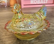 Mosser mini hen on nest - Marigold Carnival - Mosser Glass, USA Salt Cellar picture