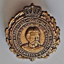 VINTAGE KING LUDWIG II BAVARIA 100TH ANNIVERSARY 1986 BSSB SHOOTING PIN BADGE picture