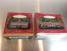 2 Hallmark Keepsake Ornements Trains The Tender And The 746 Norfolk picture