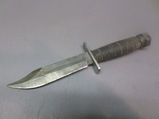 VINTAGE CAMILLUS N.Y. U.S.A. MILITARY STYLE FIXED BLADE FIGHTING KNIFE - SOLID picture