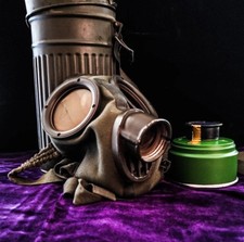 WW2 GERMAN GAS MASK | 1937 AUER picture
