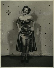 1959 Press Photo Emma Pembo Cieutat at the annual convention of dance masters. picture