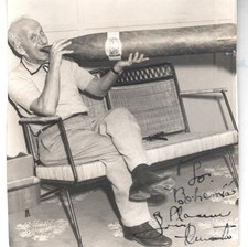 AMERICAN COMEDIAN JIMMY DURANTE IN LA HAVANA CUBA, SIGNED VINTAGE PRESS PHOTO. picture