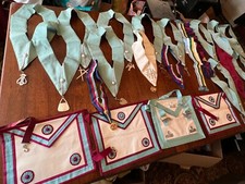 Misc Freemasons Masonic Masons Regalia Toye Kenning Spencer Apron Collar Jewels picture