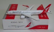 Phoenix Models Qantas B787-9. VH-ZNN. Rare. Brand New. 1:400 Scale picture