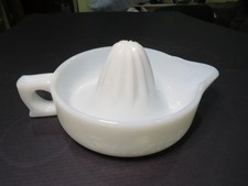 Sunkist Vintage Milk Glass Juicer Citrus Reamer Made In USA EXCELLENT Condition picture