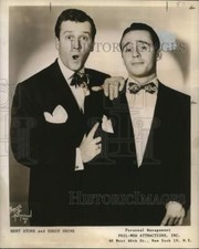 1951 Press Photo Comedians Bert Stone & Eddie Shine known as 