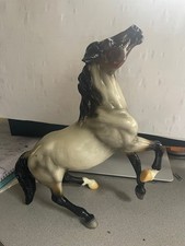 Breyer Descaro Breyerfest 2004 Special Run 950 Made Semi Rearing Stallion Glossy picture