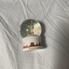 N SEOUL TOWER Snow Globe Figurine picture