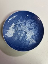 Bing & Grondahl 1981 Christmas Plate Juleneget Christmas Peace B&G Denmark Blue picture