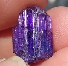 VERY RARE HOLLOW BLUE PURPLE TANZANITE TERMINATED 18 CARATS picture