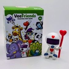 VeeFriends - Heart Trooper - Gary Vee x Toikido Collectible Mini Figure picture